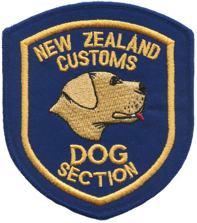 NZ_Customs_dog_section_blue_right